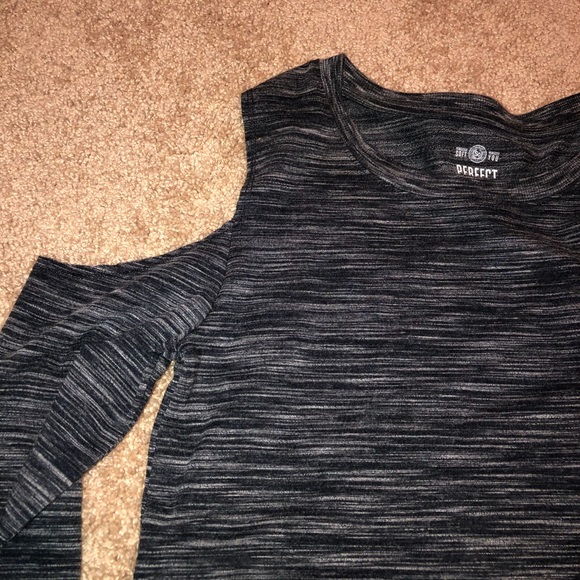 off the shoulder sweater - Picture 3 of 3